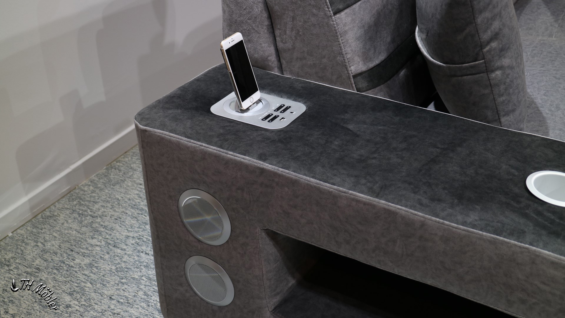 Emelia XXL vänster 10+9 8