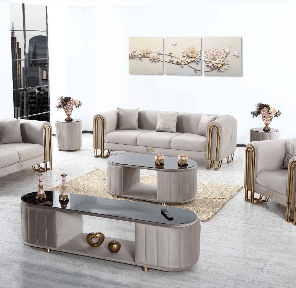 Maria soffgrupp i gråbeige färg med guldfärgade ben.