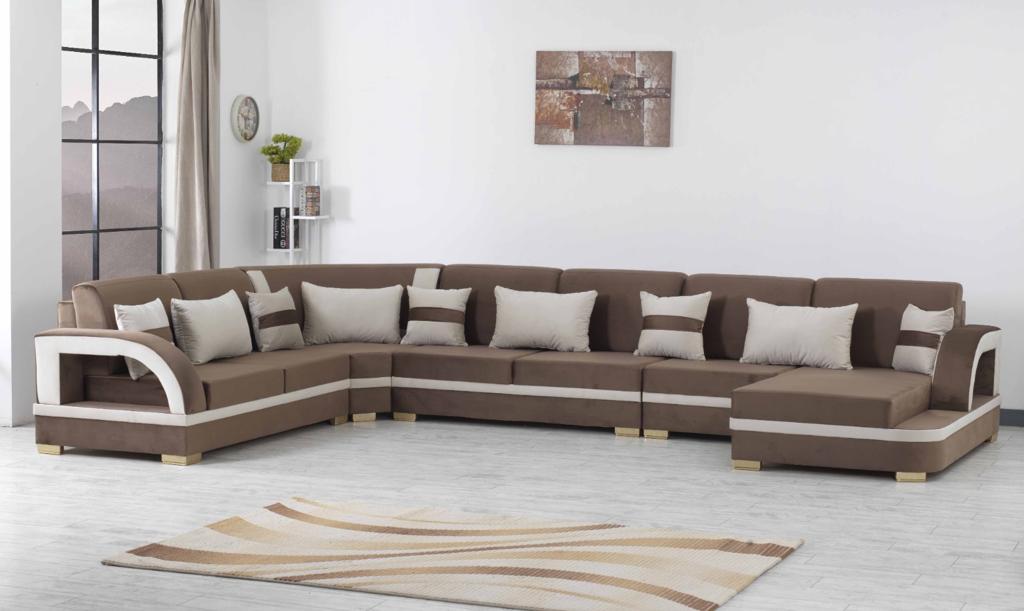 Bianca Divan i Brun Bianca divansoffa i brun färg.